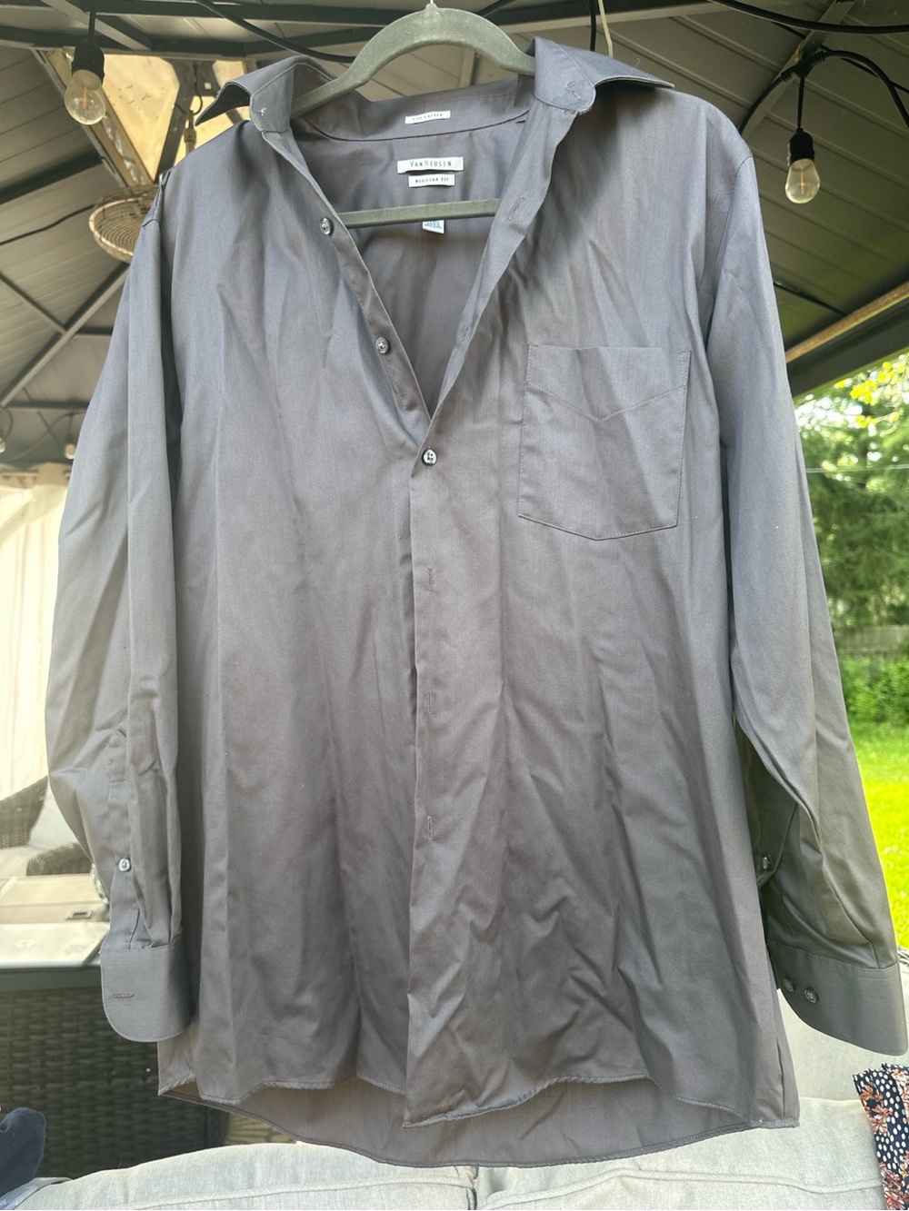 Van Heusen Regular Fit Men’s Dress Shirt Gray 16 32/33 Long Sleeve Button Front